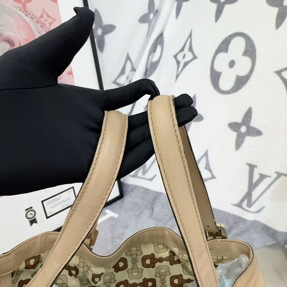 Gucci Beige Leather Medium GG Britt Tote - Picture 6 of 10
